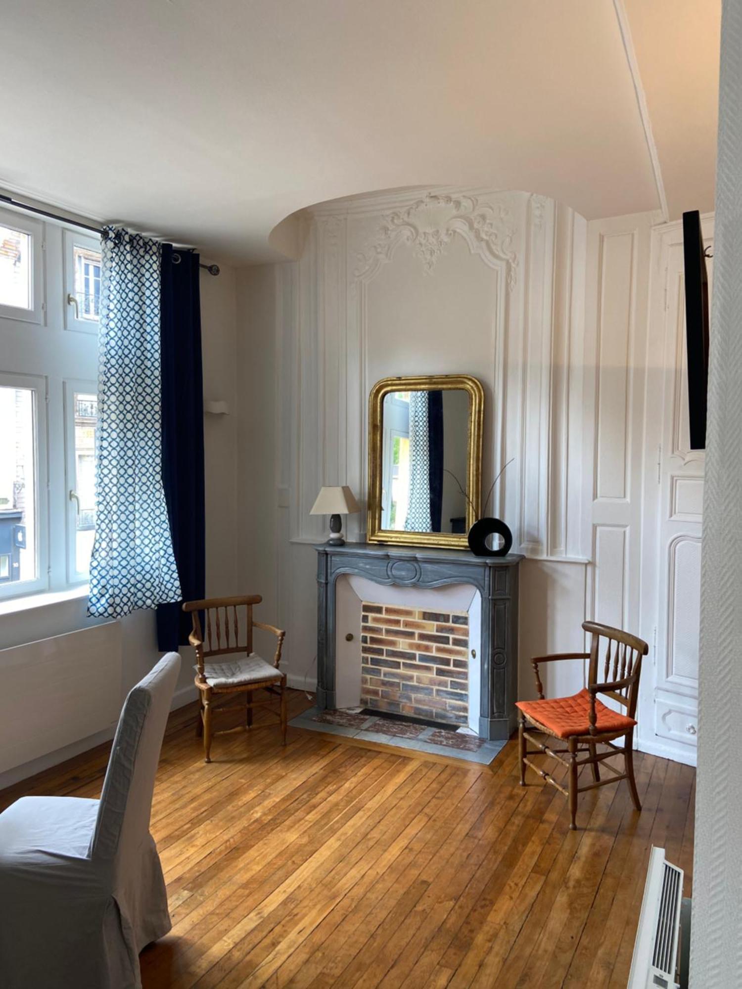 Le Jean Jaures Lägenhet Troyes Exteriör bild